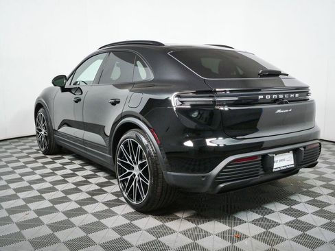 New 2026 Porsche Macan 4 Electric AWD/4WD image 3