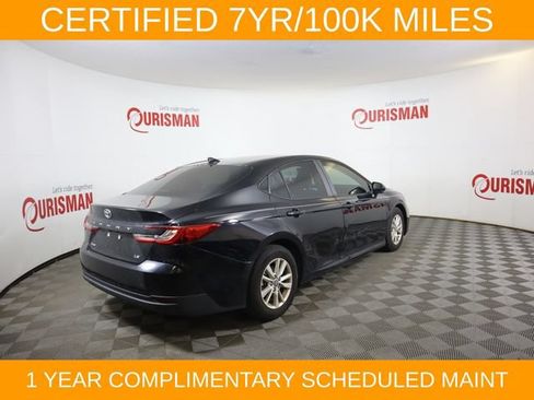 Used 2025 Toyota Camry LE w/ Convenience Package FWD image 10