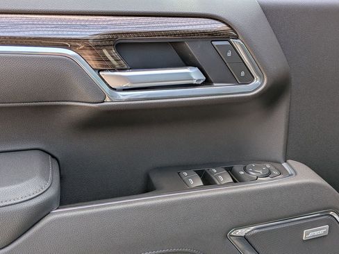 New 2026 Chevrolet Silverado 1500 LT Trail Boss w/ Convenience Package II AWD/4WD image 10