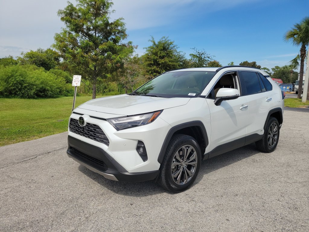 Used 2025 Toyota RAV4 Limited w/ Advanced Technology Package AWD/4WD 360° Tour