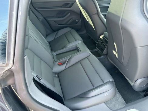 Used 2020 Porsche Taycan 4S image 13
