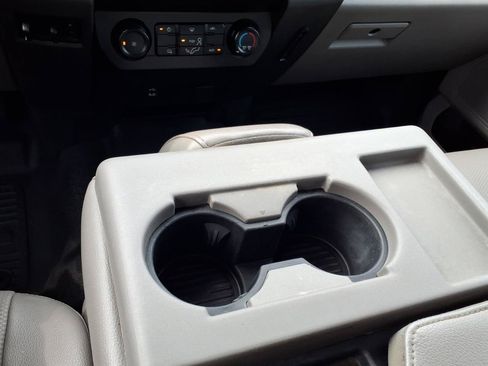 Used 2022 Ford F250 XL w/ Power Equipment Group AWD/4WD image 26