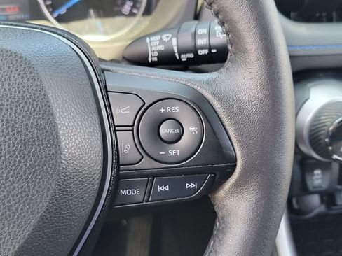 Used 2022 Toyota RAV4 SE w/ SE Grade Weather Package AWD/4WD image 37