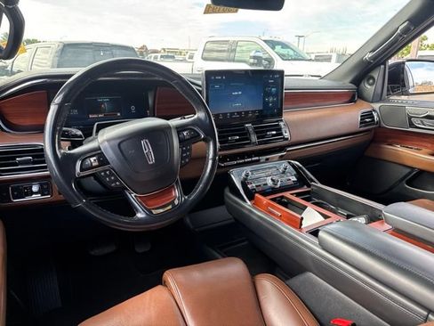 Used 2022 Lincoln Navigator L Reserve AWD/4WD image 16