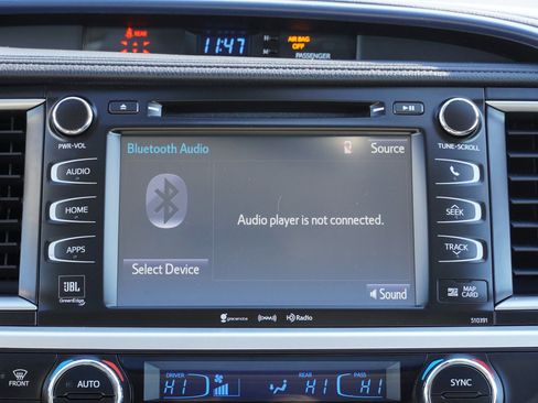 Certified 2019 Toyota Highlander Limited image 33