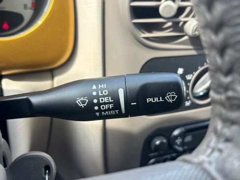 Used 2002 Chrysler PT Cruiser Limited FWD image 20