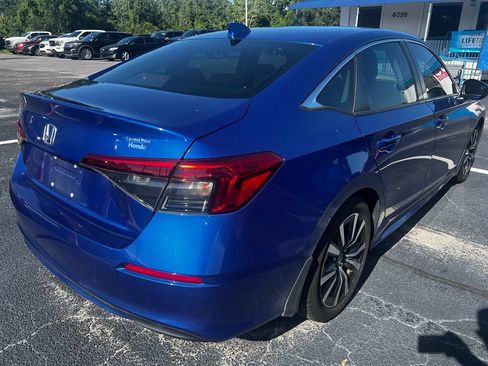 Used 2022 Honda Civic EX image 4