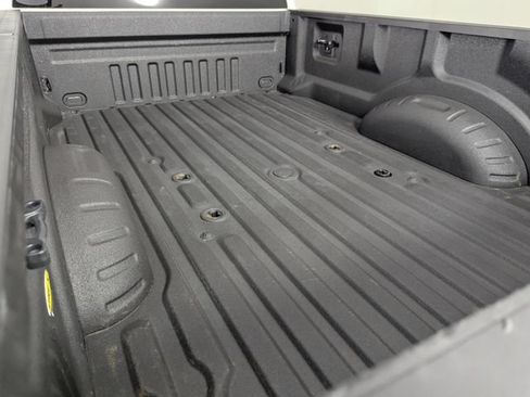 Used 2023 Ford F250 Lariat w/ Lariat Ultimate Package AWD/4WD image 7
