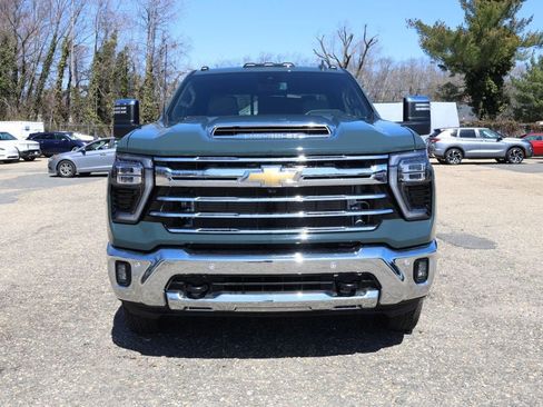 Used 2026 Chevrolet Silverado 3500 LTZ w/ LTZ Plus Package AWD/4WD image 8