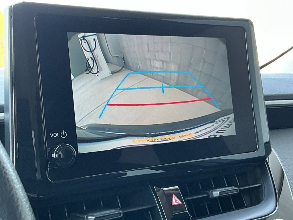 Used 2026 Toyota Corolla LE FWD image 24