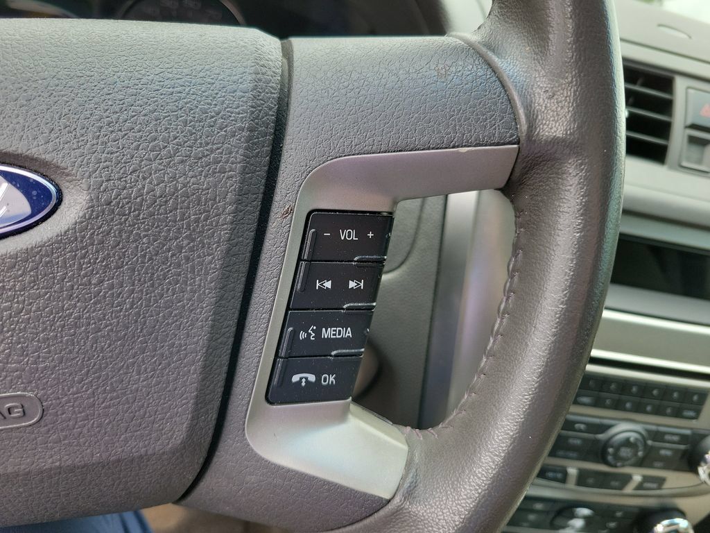 Used 2010 Ford Fusion Hybrid FWD image 14