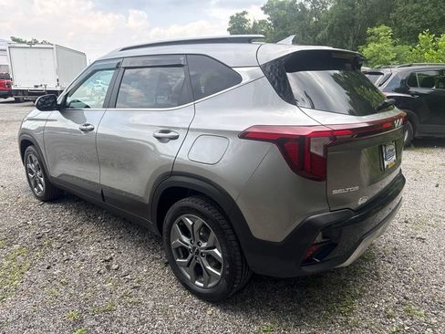Used 2024 Kia Seltos S AWD/4WD image 7