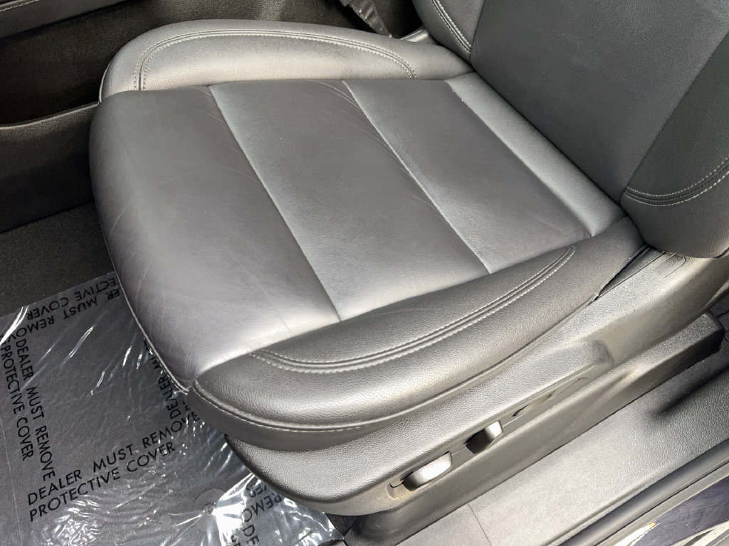 Used 2024 Chevrolet Tahoe LT AWD/4WD image 30