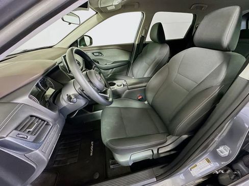 Used 2023 Nissan Rogue S image 12