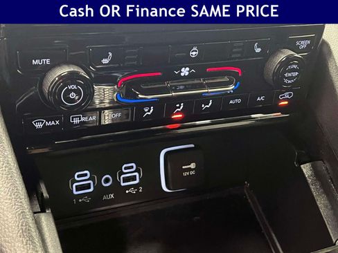 Used 2025 Jeep Grand Cherokee Laredo X w/ Luxury Tech Group I AWD/4WD image 27