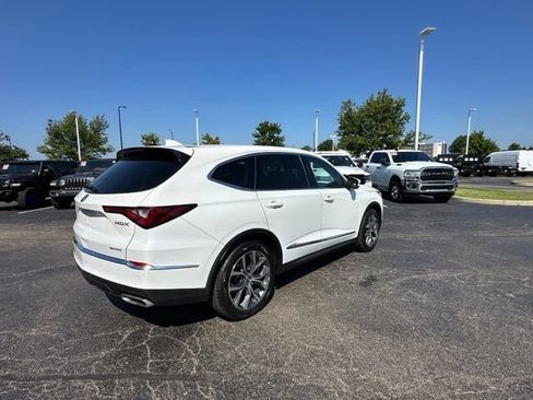 Used 2023 Acura MDX w/ Technology Package AWD/4WD image 10