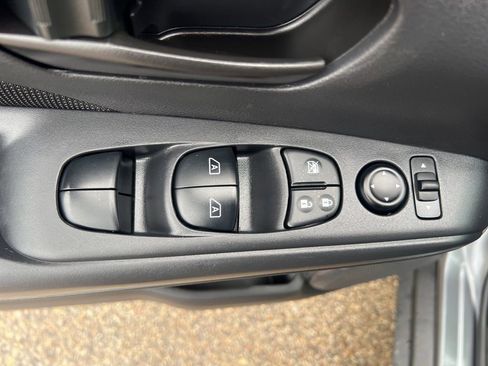 Used 2025 Nissan Kicks Play S image 49