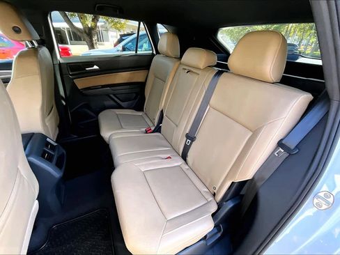 Used 2020 Volkswagen Atlas Cross Sport SE w/ Towing Package image 21