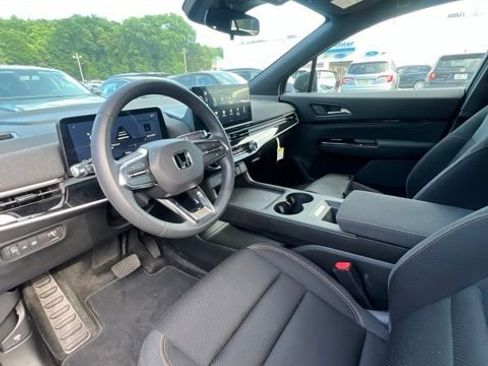 Used 2025 Honda Prologue EX image 6