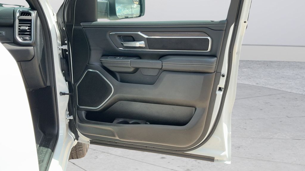 Used 2026 RAM 1500 Laramie AWD/4WD image 23
