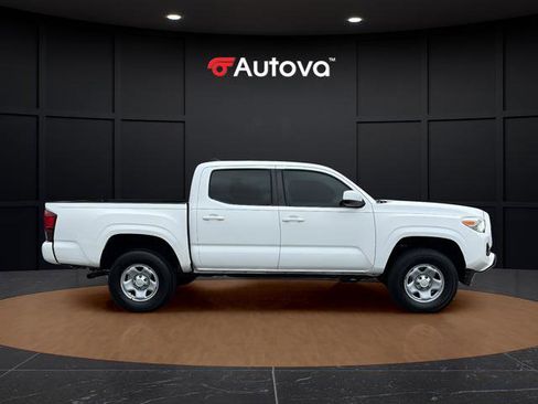 Used 2019 Toyota Tacoma SR w/ SR Convenience Package AWD/4WD image 6