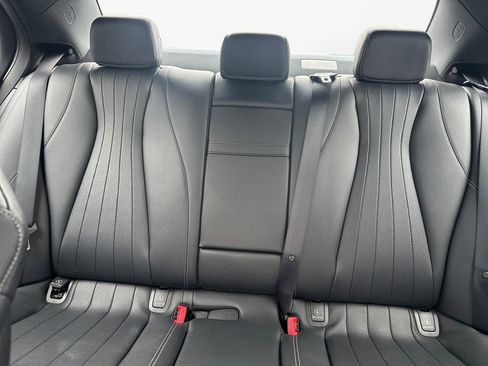 Used 2019 Mercedes-Benz E 300 image 14
