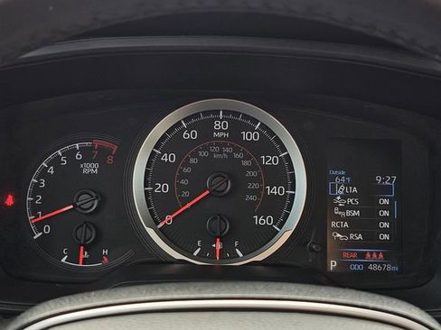 Used 2022 Toyota Corolla Cross LE w/ Moonroof Package image 28