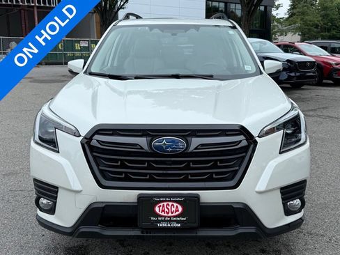 Certified 2023 Subaru Forester Limited AWD/4WD image 3