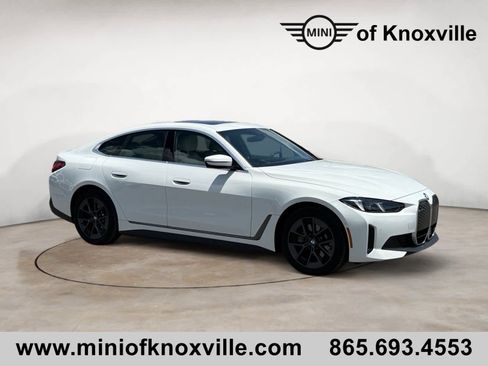 Used 2025 BMW i4 eDrive40 w/ Parking Assistance Package RWD image 1