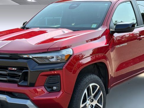 Used 2023 Chevrolet Colorado Z71 w/ Z71 Convenience Package 2 AWD/4WD image 25