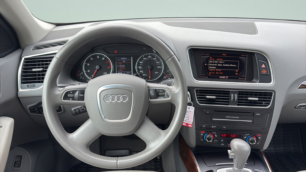 Used 2011 Audi Q5 2.0T Premium Plus AWD/4WD image 12