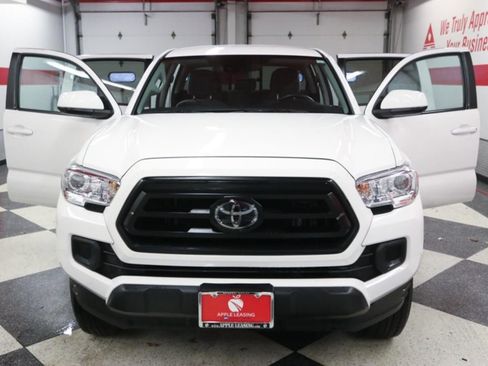 Used 2021 Toyota Tacoma SR w/ SR Convenience Package RWD image 25