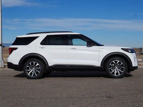 New 2026 Ford Explorer ST-Line AWD/4WD image 6