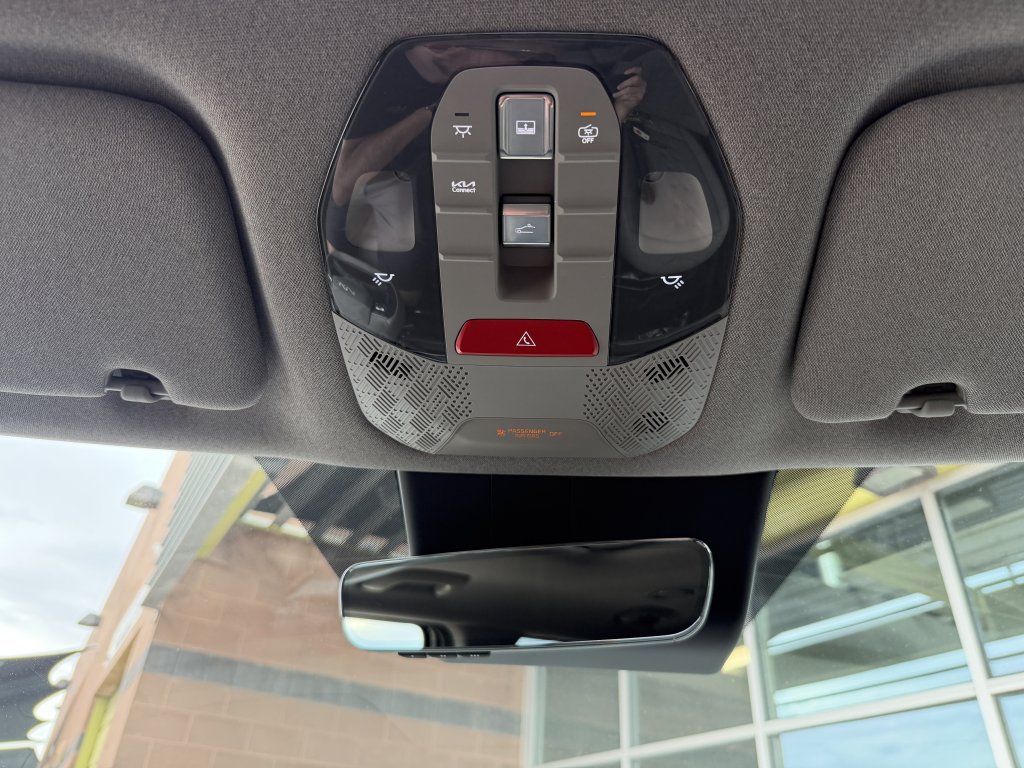 Used 2024 Kia EV9 Wind AWD/4WD image 27