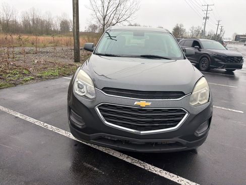 Used 2017 Chevrolet Equinox LS image 9