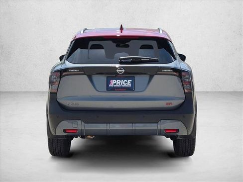 Used 2025 Nissan Kicks SR FWD image 7