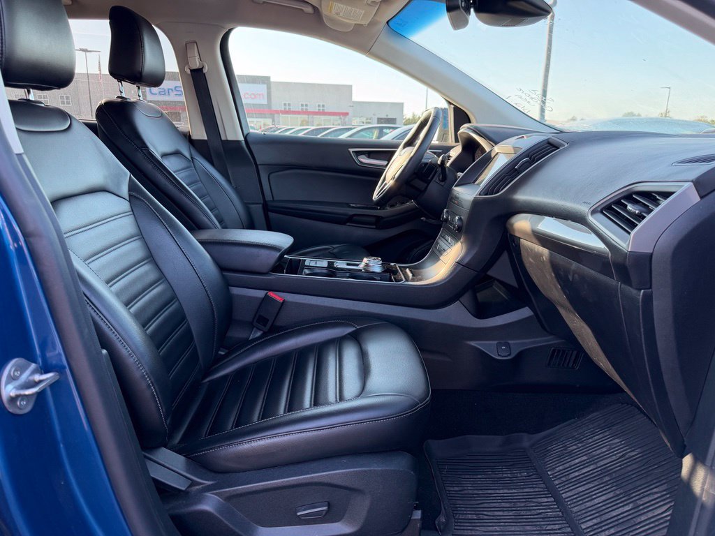 Used 2020 Ford Edge SEL w/ Convenience Package AWD/4WD image 8