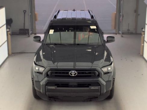 Used 2025 Toyota 4Runner SR5 AWD/4WD image 3