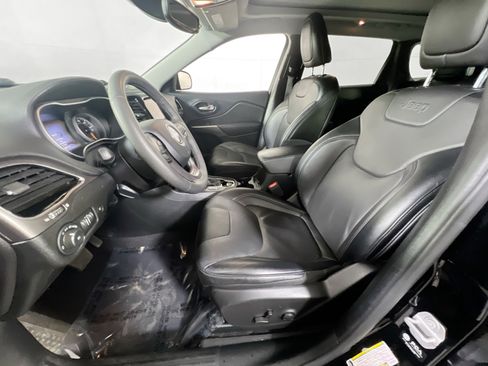 Used 2022 Jeep Cherokee Limited image 20