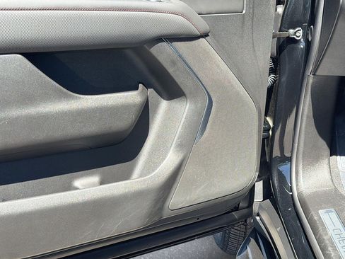 Used 2026 Chevrolet Suburban RST RWD image 19
