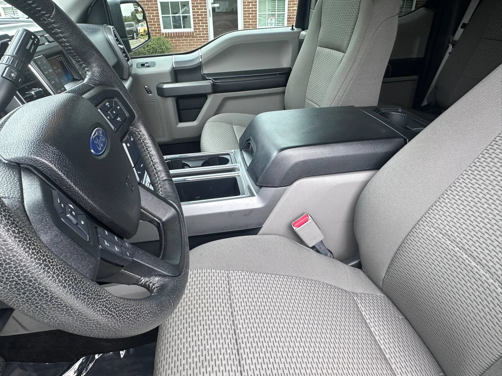 Used 2015 Ford F150 XLT w/ Equipment Group 301A Mid RWD image 22