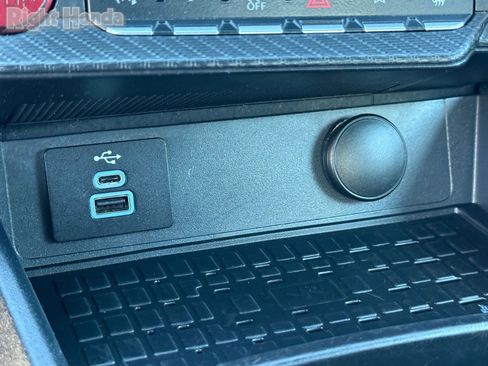 Used 2024 Ford Mustang Premium image 23