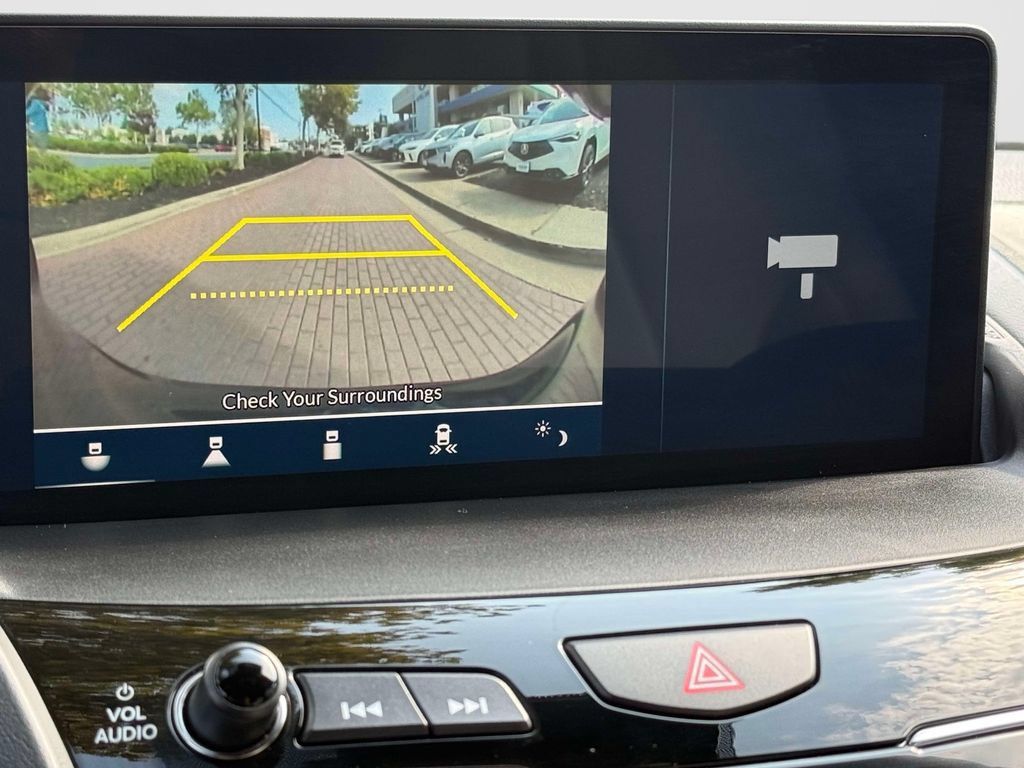 Certified 2025 Acura RDX SH-AWD image 21