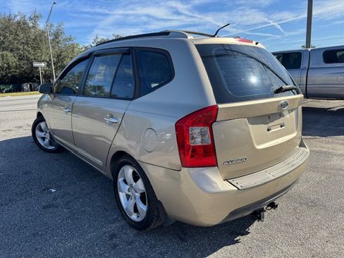 Used 2007 Kia Rondo EX w/ Premium Pkg image 5