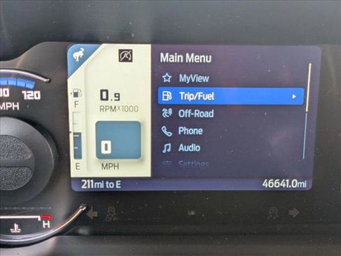 Used 2022 Ford Bronco Black Diamond image 10