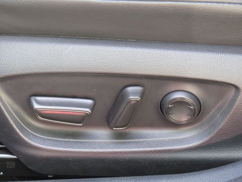 Used 2024 Toyota Camry SE FWD image 12