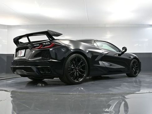 Used 2025 Chevrolet Corvette Stingray Convertible w/ 1LT image 43