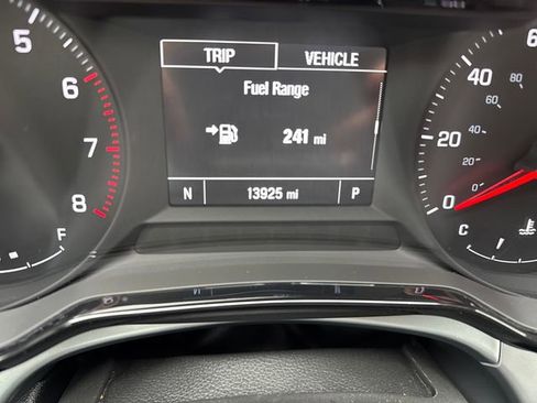 Used 2025 Chevrolet Trax LS image 21