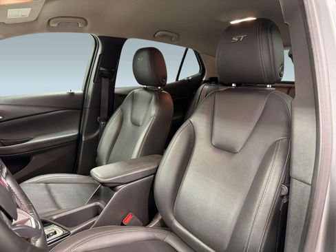Used 2024 Buick Encore GX Sport Touring w/ Comfort Package FWD image 22