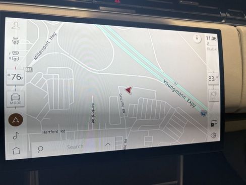 Used 2024 Land Rover Range Rover Long Wheelbase SE image 7